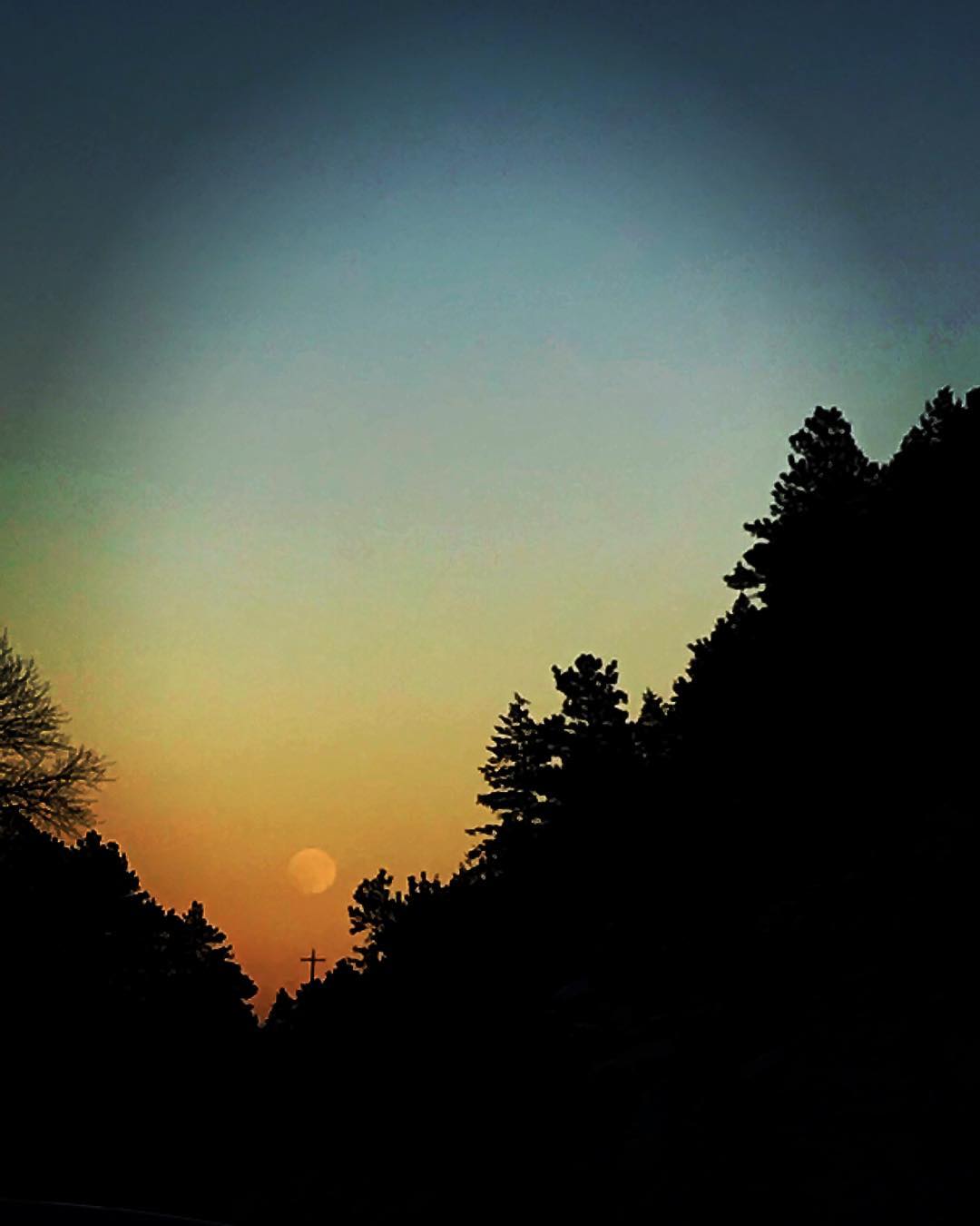 Boulder Canyon Moon — foto de Juan Peláez
