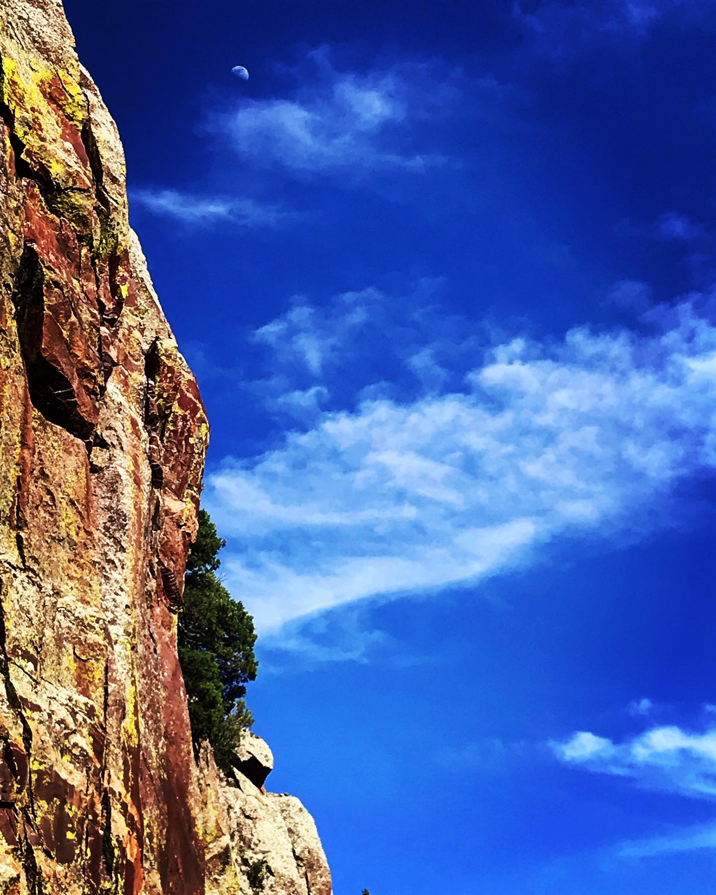 Climbing to the moon — foto de Juan Peláez