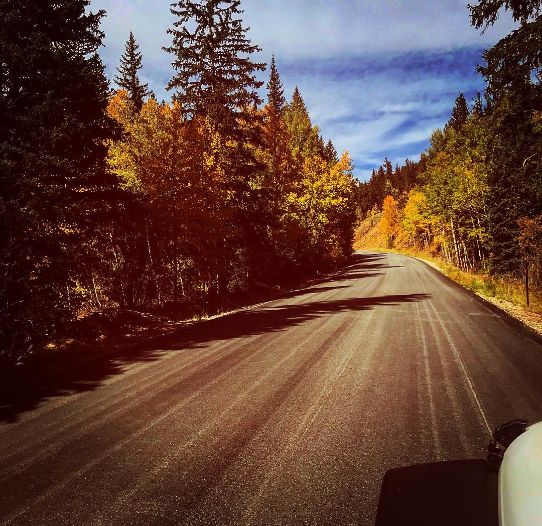 Autumn roads — foto de Juan Peláez